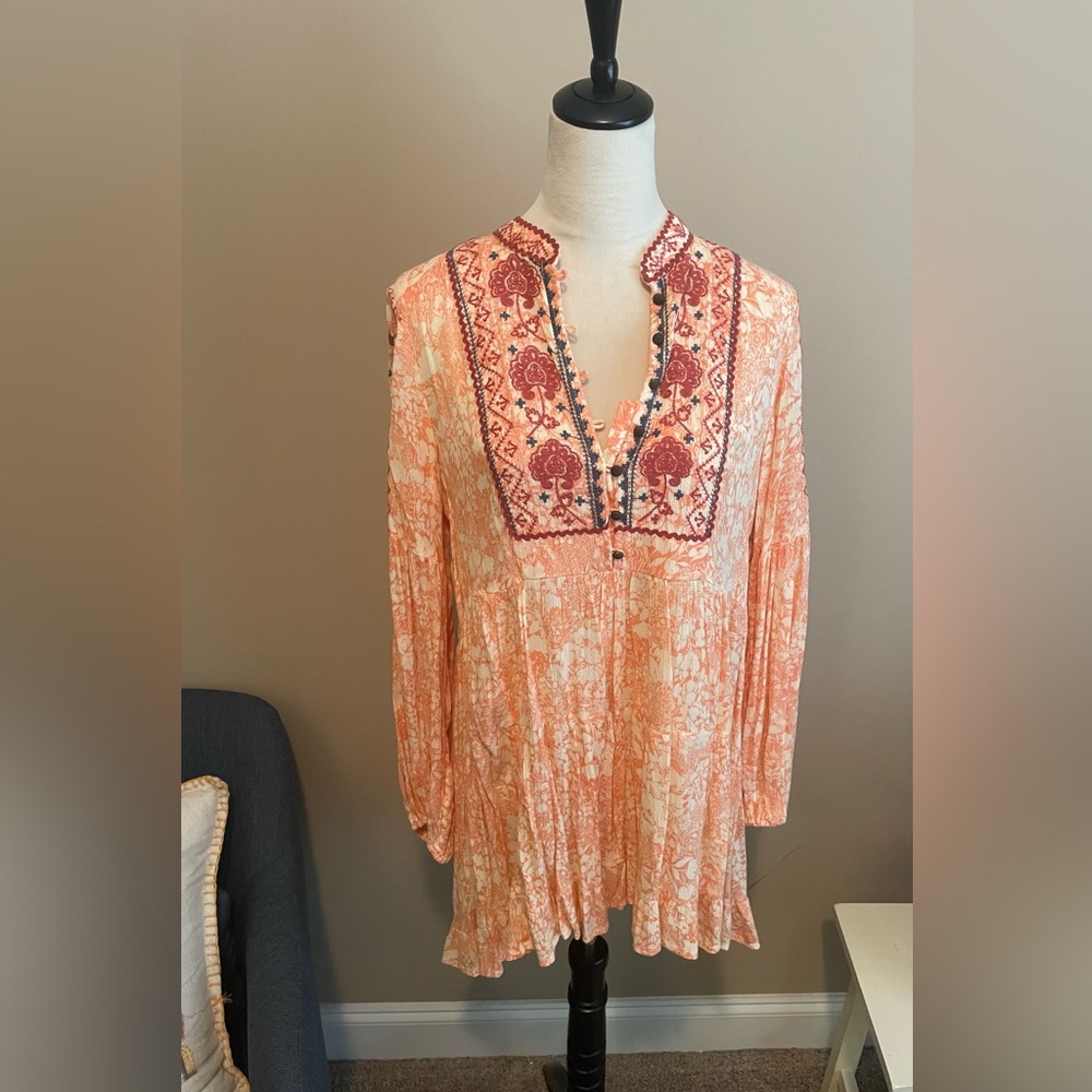 Anthropologie Claudia Floral Embroidered Baby Doll Top - Size M